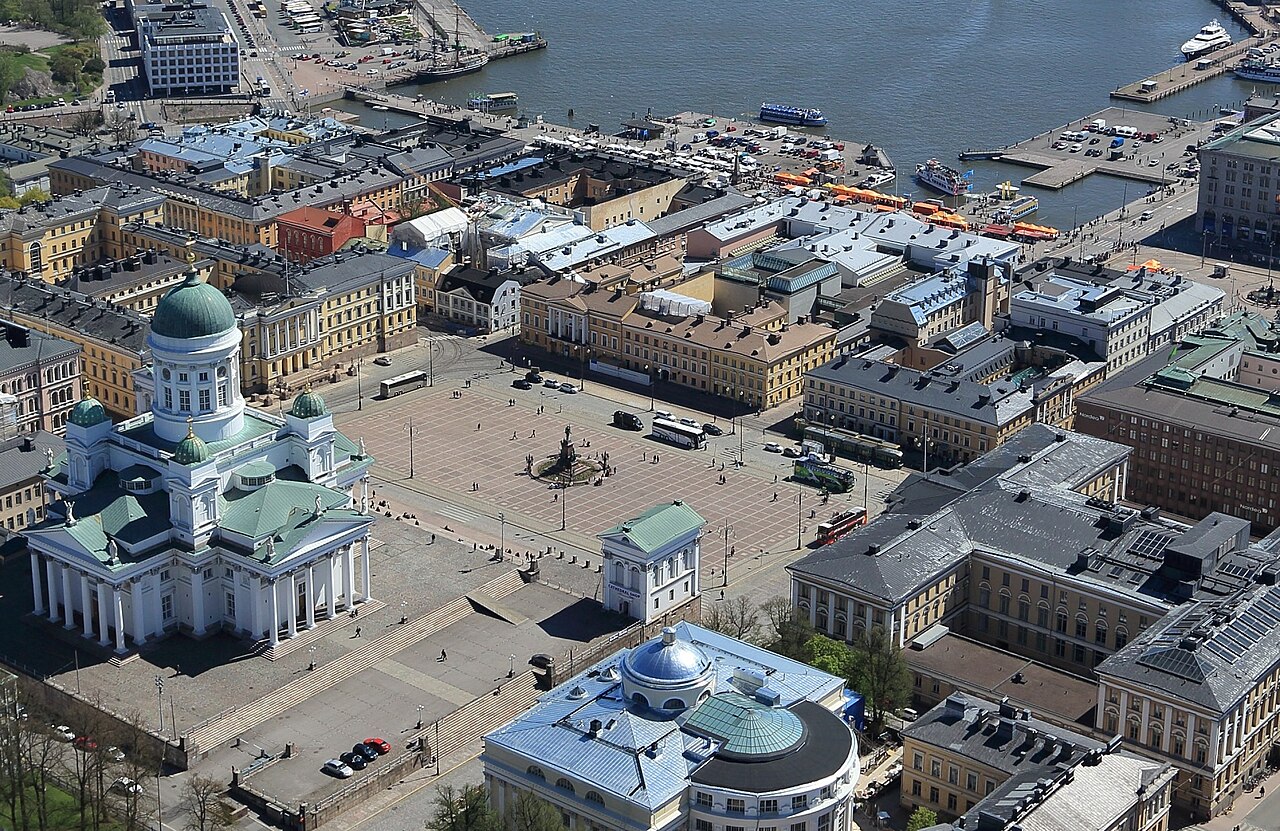 Senate Square and Helsinki Cathedral in Helsinki